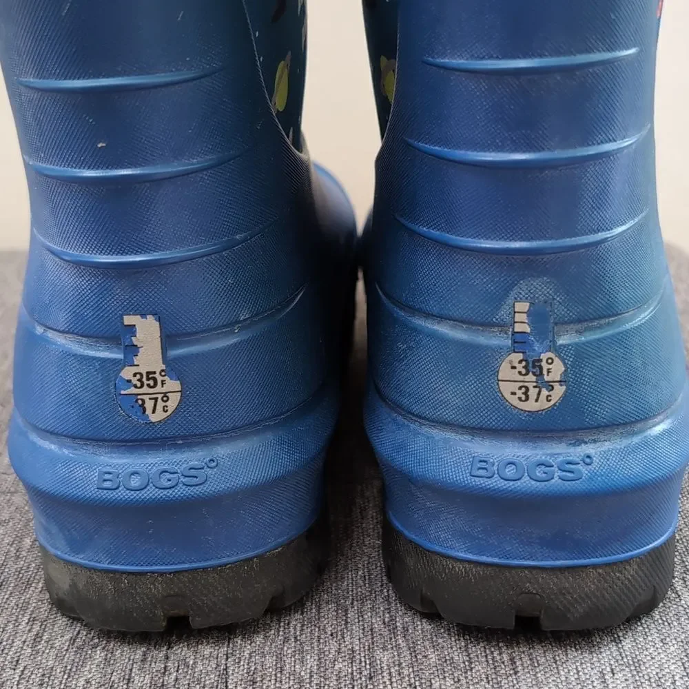 Bogs Neo-Classic Blue Space Spaceman Print Kid's Waterproof Winter Boots Sz 5